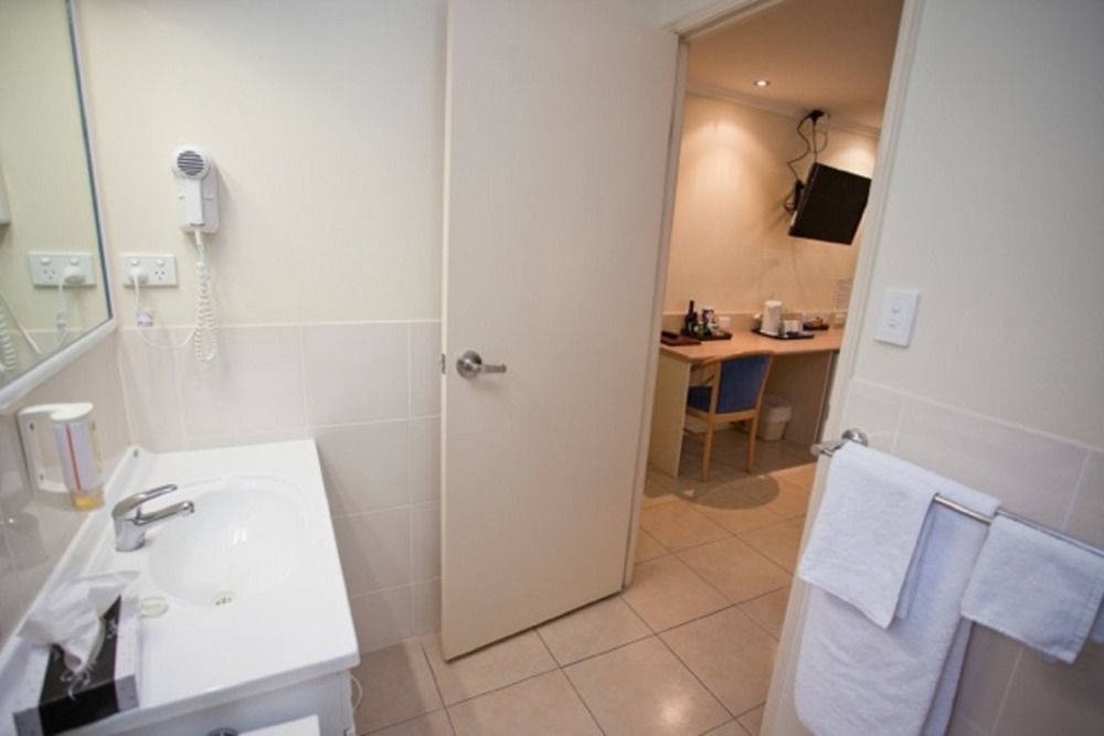 The Palms Motel ชินชิลลา ภายนอก รูปภาพ